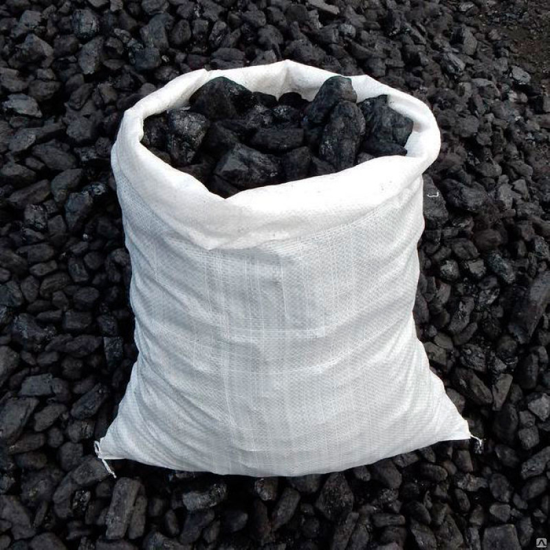 Купить уголь в новосибирске с доставкой. Уголь ДПК В мешках. Длиннопламенный уголь. Уголь антрацит орех. Уголь каменный в мешках.